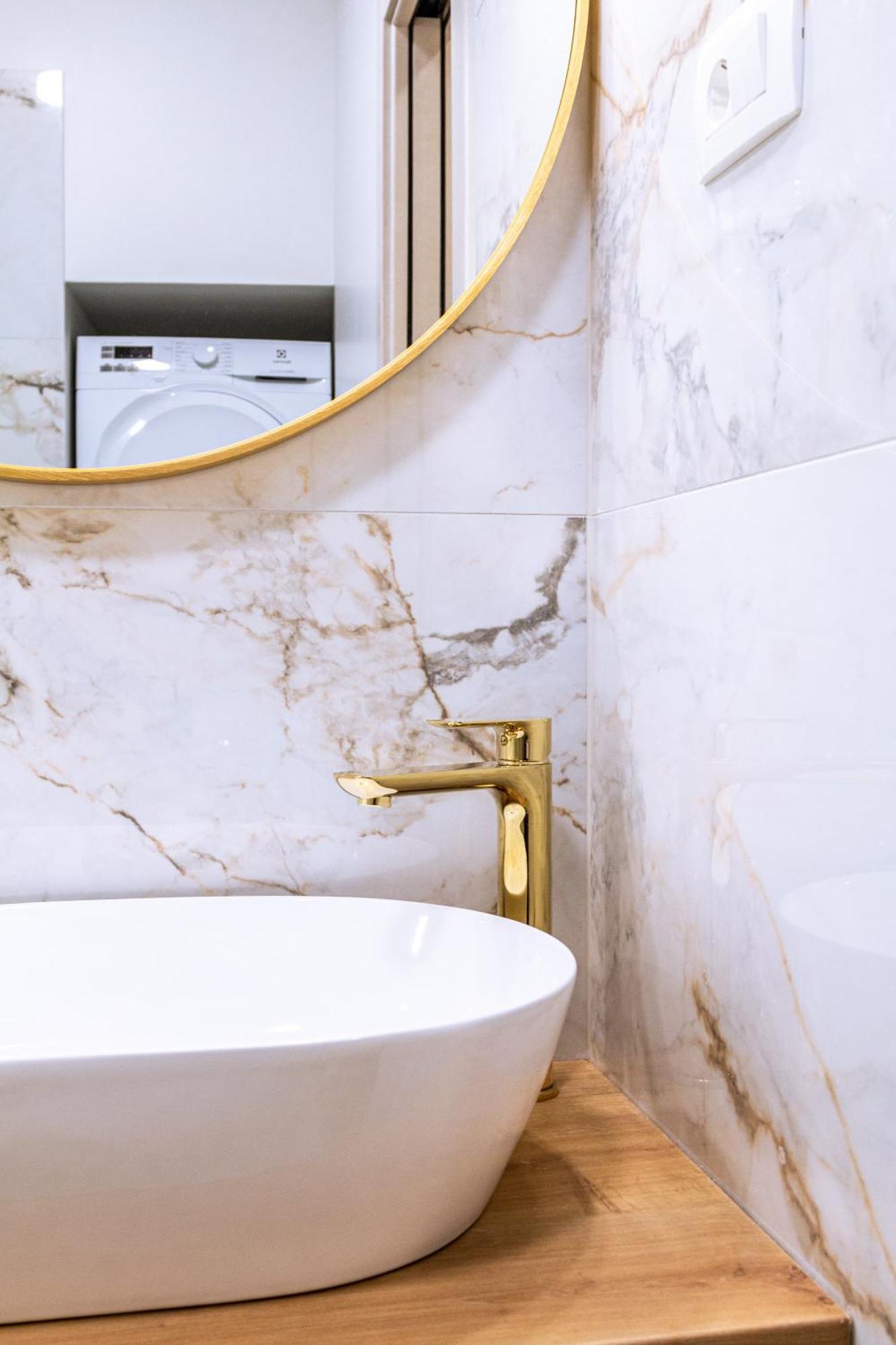 Apartment Luxury 2 Bedroom-2 Bathroom With Rooftop Terrace & Luxury App